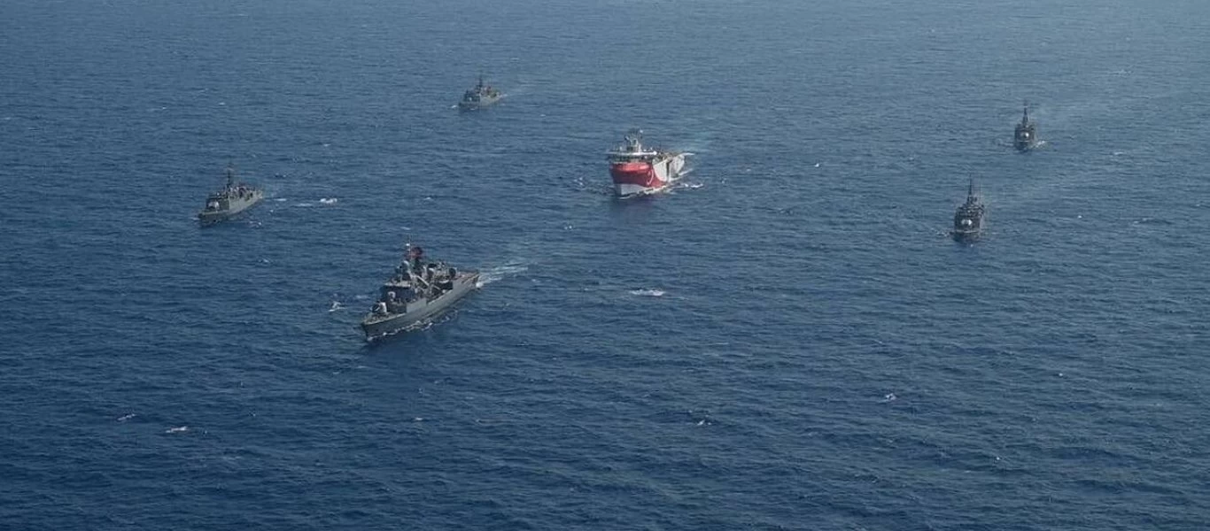 Η προπαγανδιστική φωτογραφία του Oruc Reis με τον τουρκικό στολίσκο (φωτό)